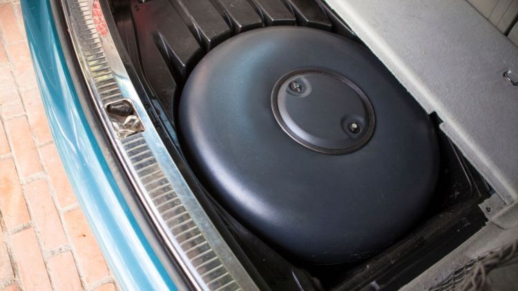 LPG container instead of spare wheel